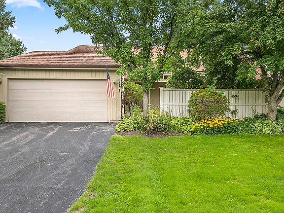 3rd image of 6651 Bella Vista Dr NE