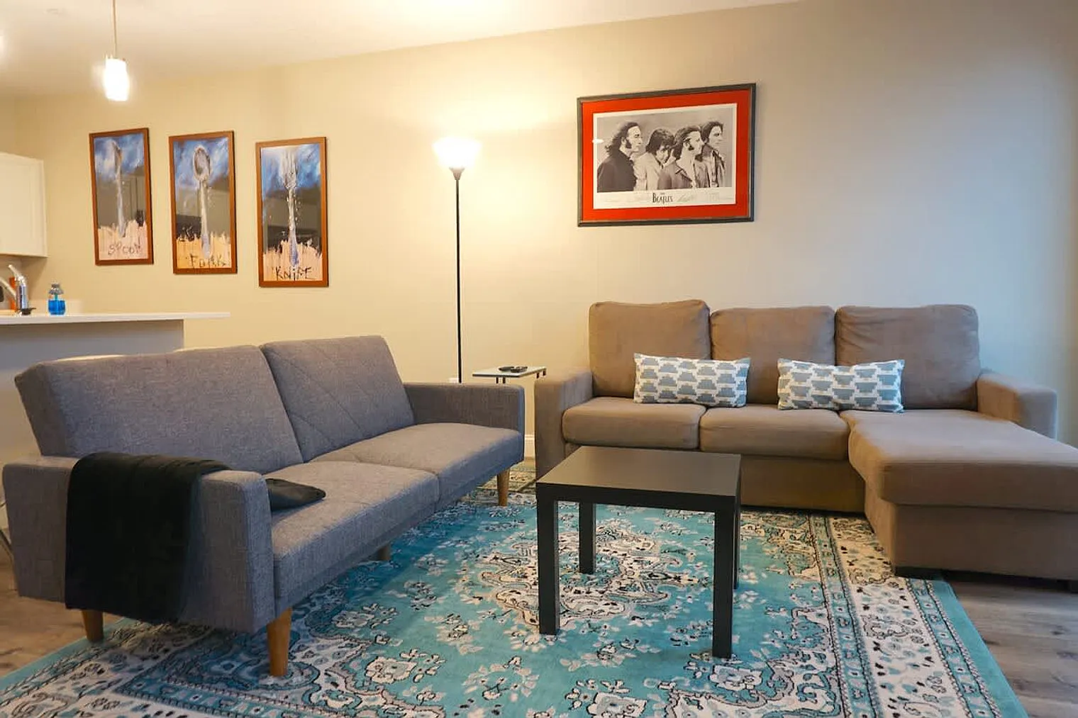 2 bed, 1.0 bath, 871 sqft, $4,944 — Photo 3