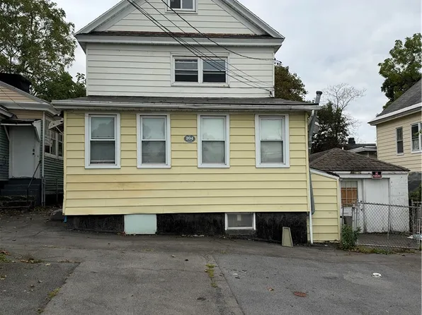 204 Union Pl, Syracuse, NY 13208