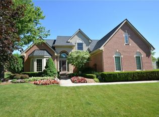 23031 Windridge Ln, Novi, MI 48374