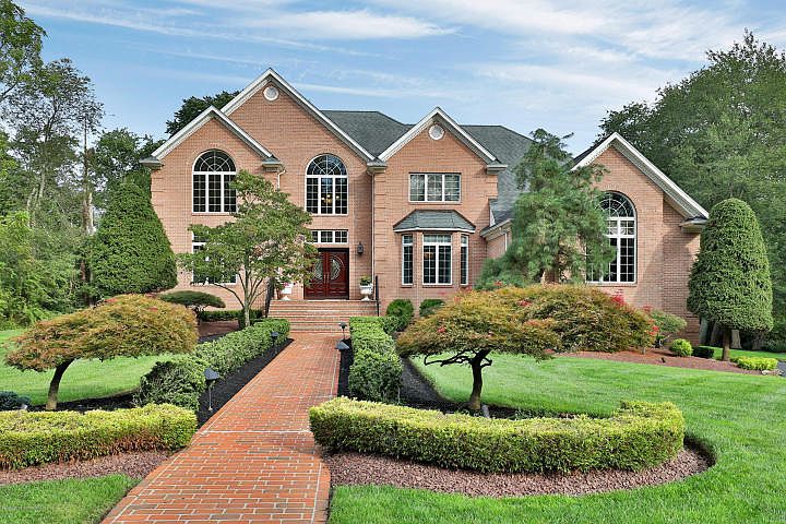 2nd image of 6 Arrowwood Ct