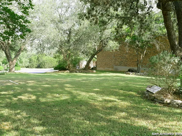 23 Westcourt Ln, San Antonio, TX 78257