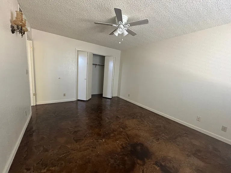 6305 Marchant Ave — Photo 8