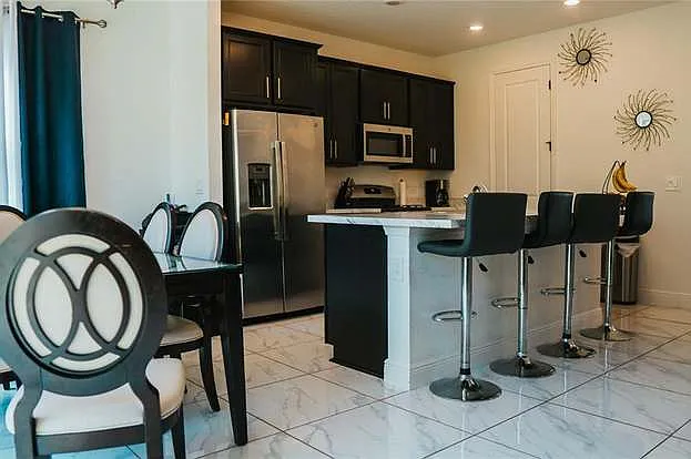 2499 Spring Breeze Dr — Photo 40