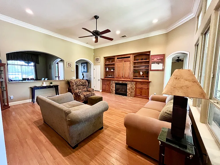 4709 W Harold Ave — Photo 3