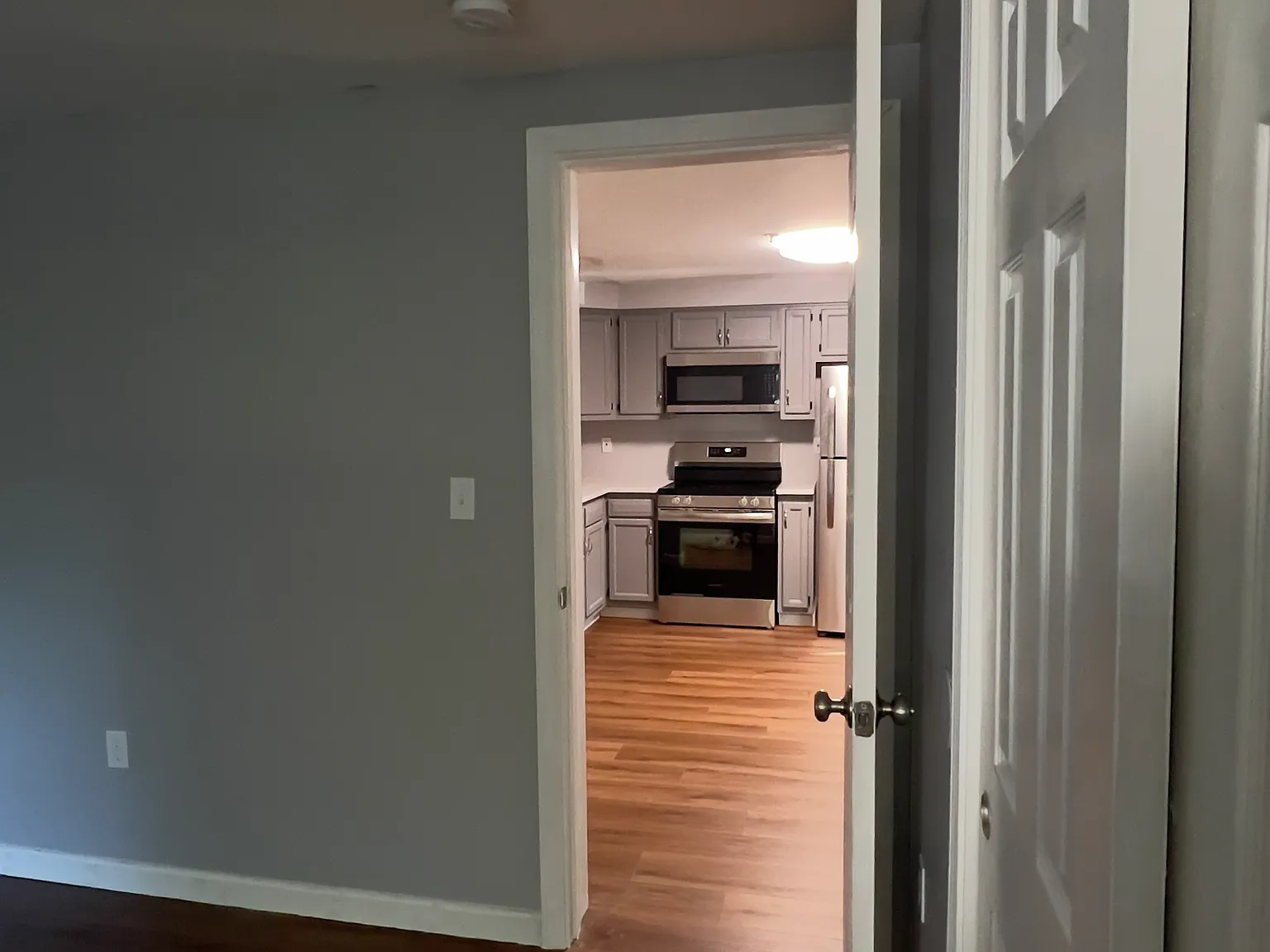 2 bed, 920 sqft, $1,700 — Photo 4