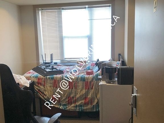 5th image of 251 Lester St Room 206-3