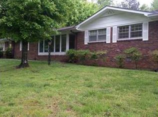 405 Griffin Rd, Tunnel Hill, GA 30755