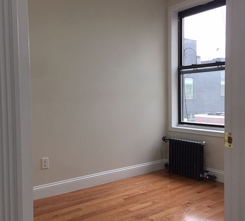 3rd image of 183 Thompson St APT G7