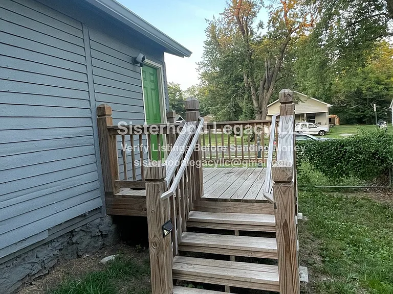 838 S Oak St — Photo 7