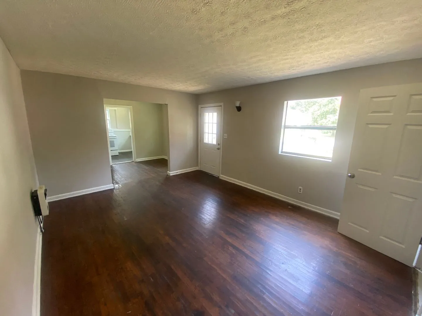 2 Bedroom / 1 Bathroom Total Electric Home for Rent Near Ft. Benning in Columbus, GA — Photo 4