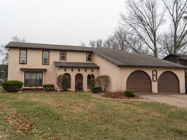 1415 Shaffer Dr, Lorain, OH 44053
