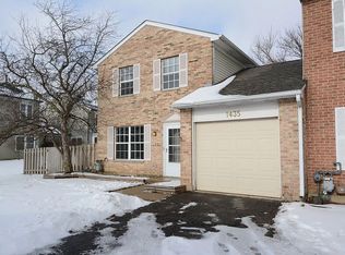 1435 Ash Ct, Carol Stream, IL 60188
