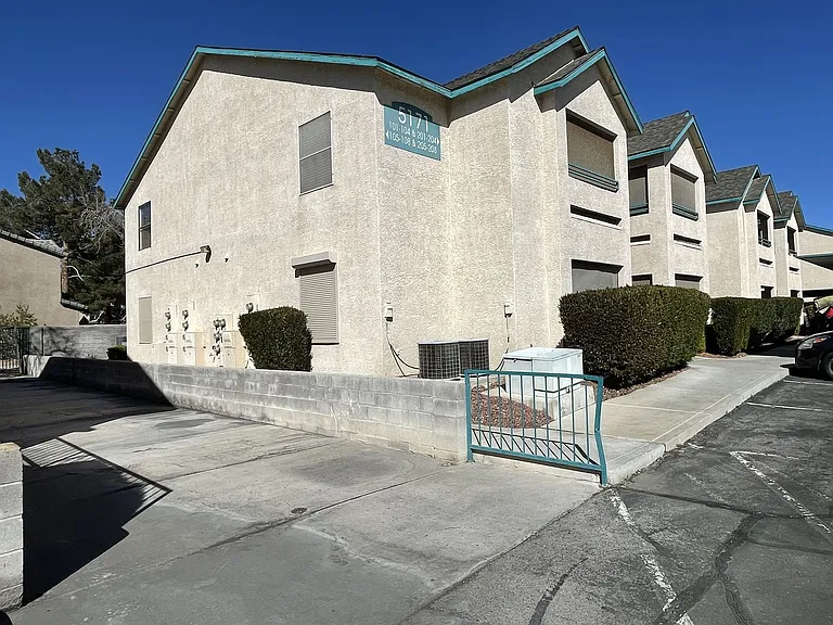 5171 Lindell Rd #101 — Photo 12