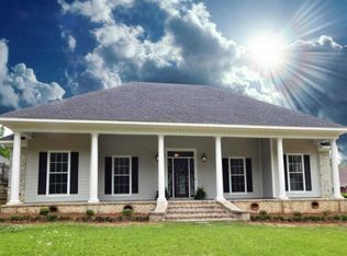 409 Saddlebrook Dr, Pearl, MS 39208