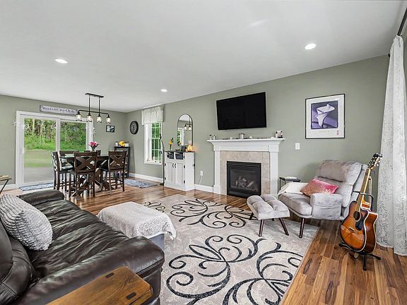 2nd image of 41 Schwinn Drive