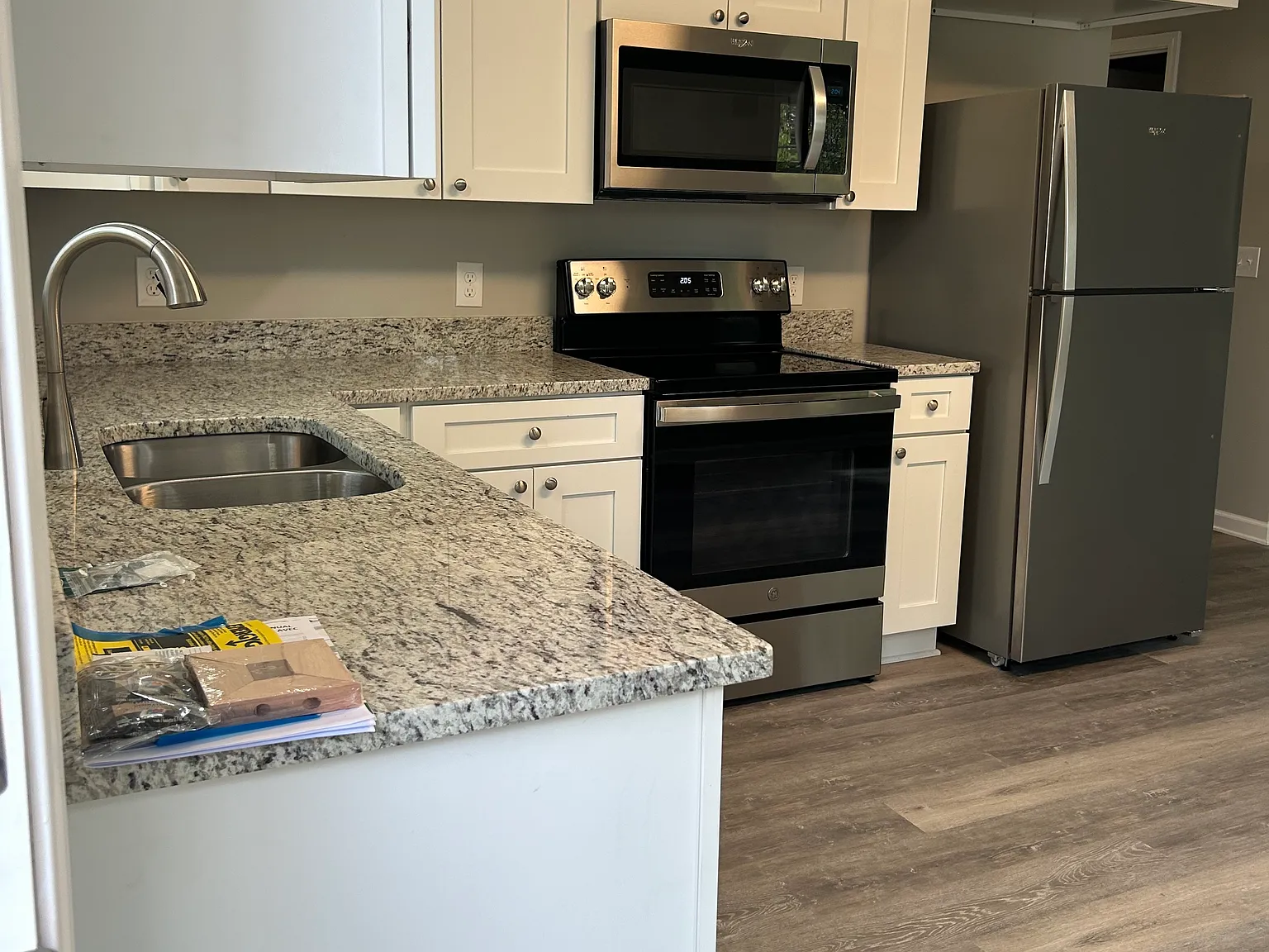 3 bed, 1250 sqft, $1,350 — Photo 3