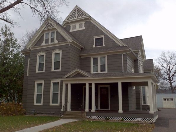 1218 Graham Ave #2