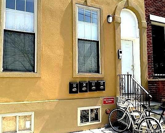 3rd image of 1325 N Franklin St APT C