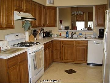 3rd image of 103 Southampton Ct
