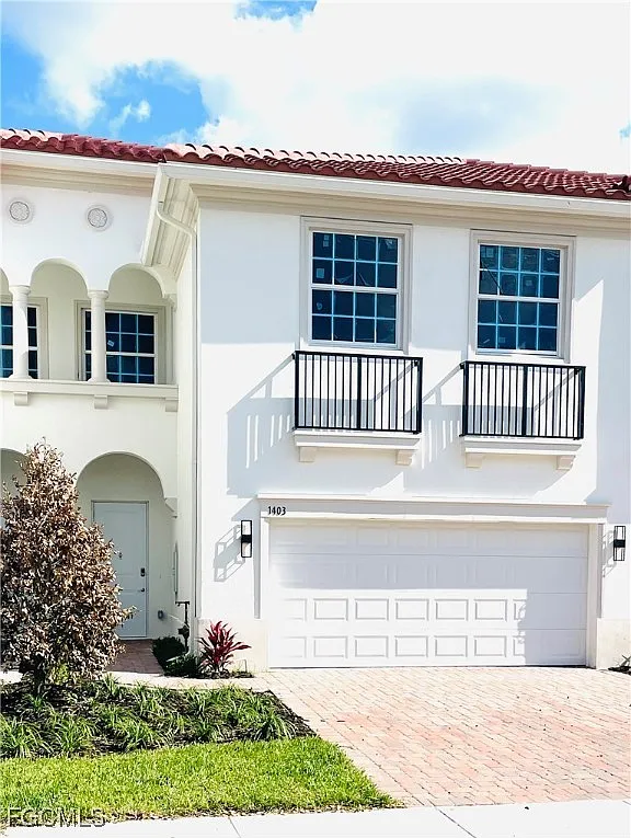 4 bed, 2.5 bath, 1828 sqft, $3,291 — Photo 1