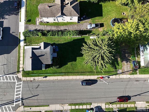 5th image of 41 Wallkill Avenue