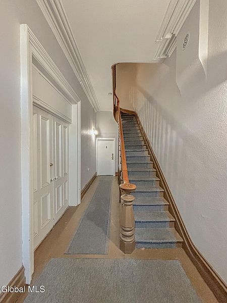 2nd image of 360 Madison Avenue