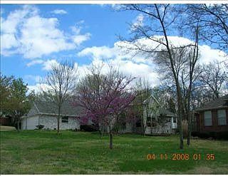 5th image of 159 W 29th Ct
