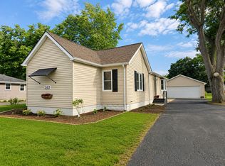 302 E Fine St, Ashkum, IL 60911