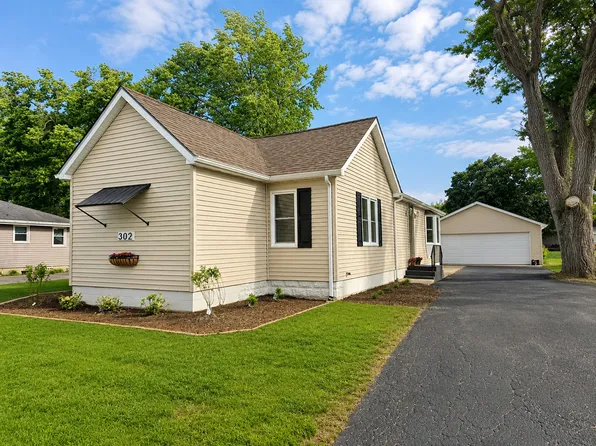 302 E Fine St, Ashkum, IL 60911