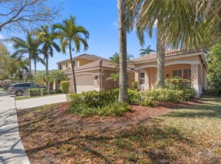 1097 Allamanda Way, Fort Lauderdale, FL 33327