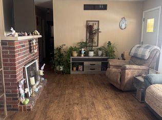 207 E 12th St, Beardstown, IL 62618