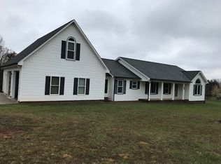 1358 Little Valley Ln, Lincolnton, NC 28092