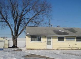 411 7th St E, Milan, IL 61264