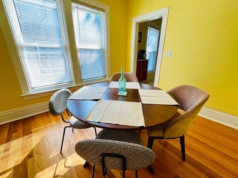 2 bed, 1.0 bath, 1000 sqft, $2,250 — Photo 4