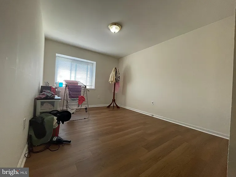 4570 Conwell Dr — Photo 11