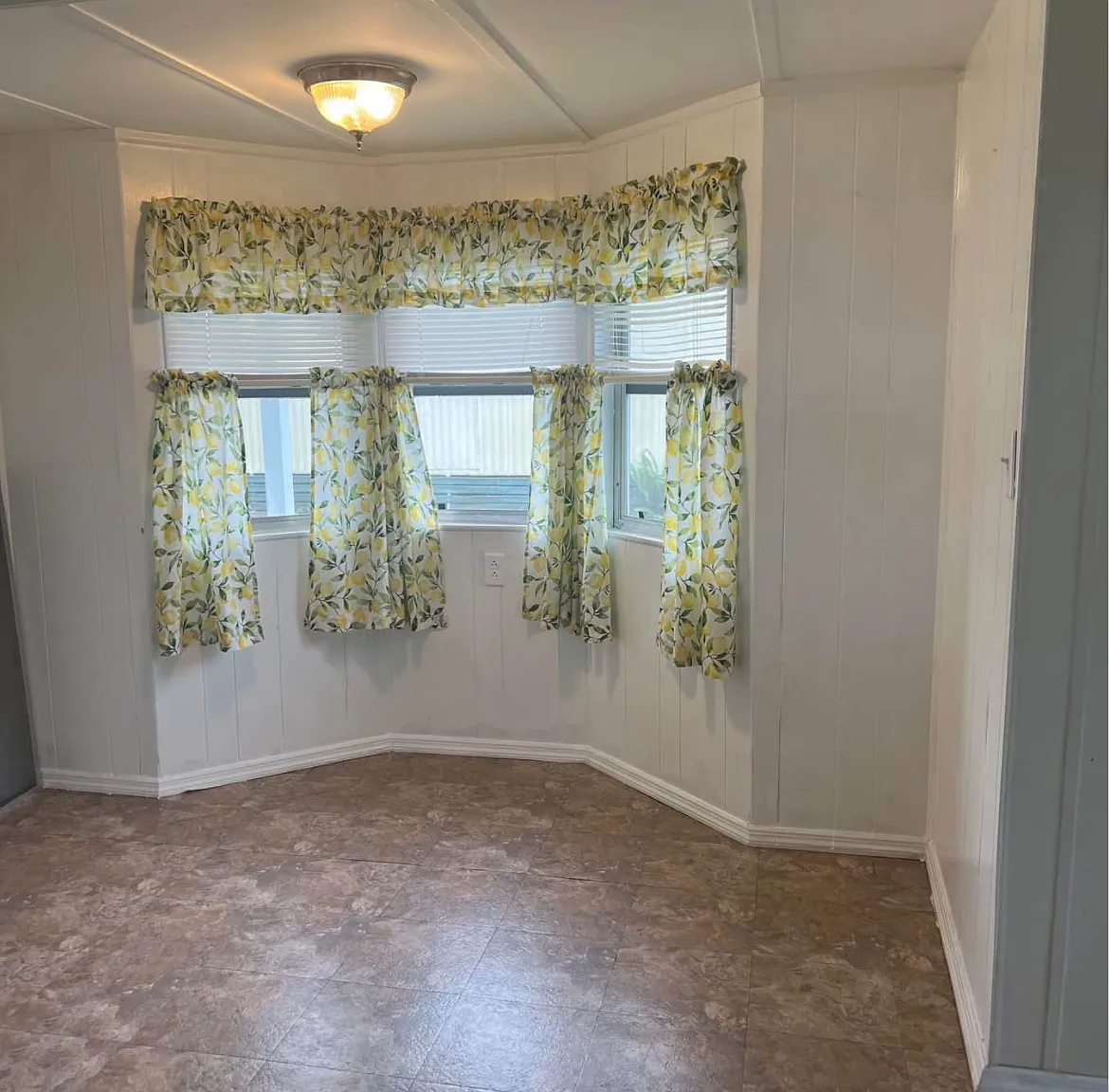 Midland St, Zephyrhills — Photo 4