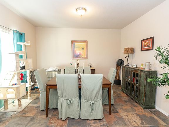 4th image of 14609 Meadow Lawn