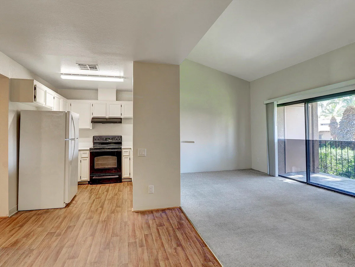 Building Photo - 291 E Mel Ave #253
