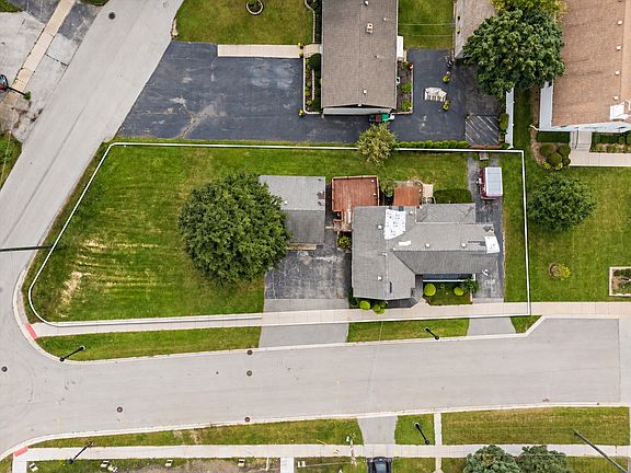 2nd image of 6715 174th St