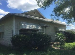 413 Tennessee St, Graham, TX 76450