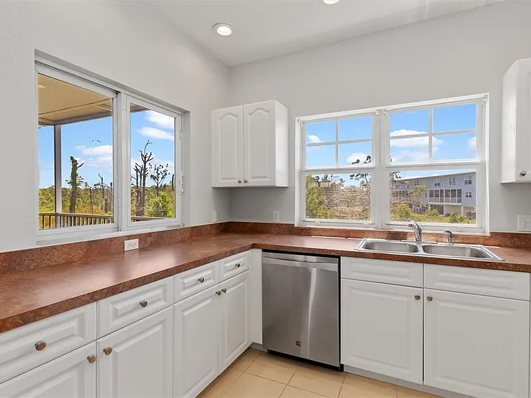 3923 Cape Haze Dr #302 — Photo 31
