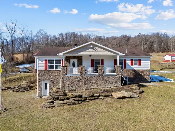 185 Dutch Glory Rd W, Amity, PA 15311