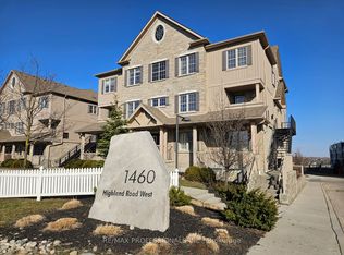 1460 Highland Rd W #1F, Kitchener, ON N2N 0B7
