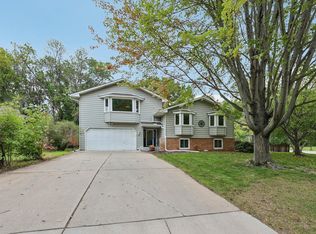 343 Sunrise Ln, Champlin, MN 55316
