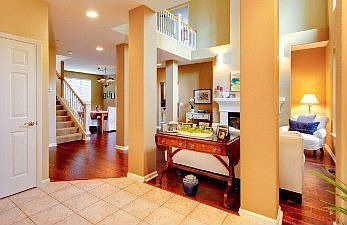 Foyer :: 23 Presidio