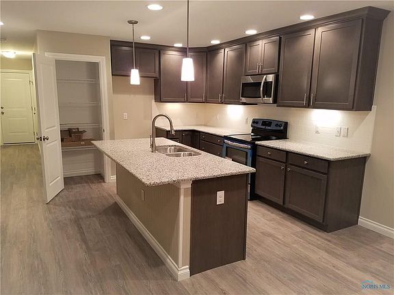 4th image of 15823 River View Pl