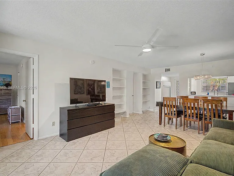 9520 Seagrape Dr #205 — Photo 7