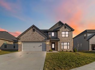 104 Dunmore Ln, Georgetown, KY 40324