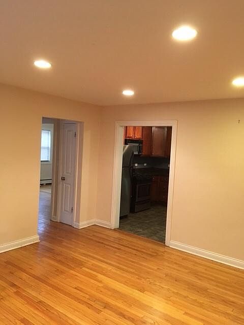 1st image of 1709 W Estes Ave APT 2N